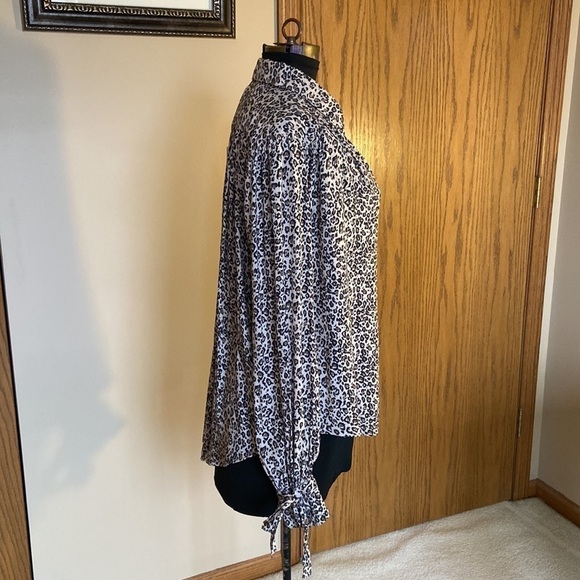 🖤 Free People Leopard Print Blouse Tan and Black Small NWOT - Picture 4 of 11